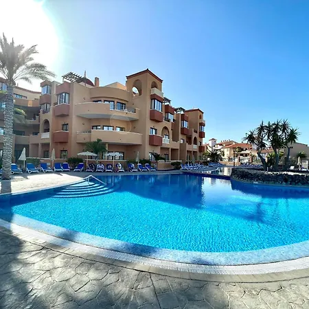 דירה Junior Pool-sea View, Wifi And Heated Pool In Tenerife South סן מיגל דה אבונה